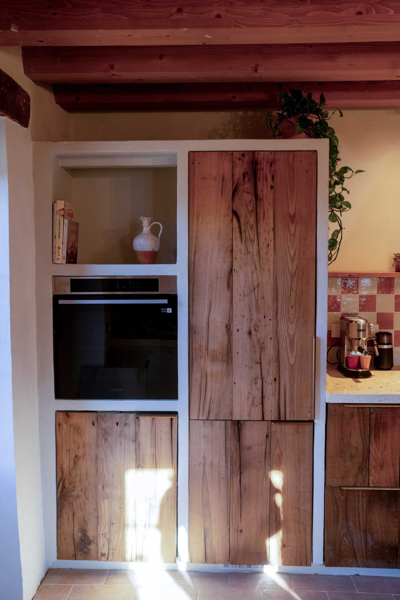 Handcrafted Kitchen Chestnut reclaimed wood
